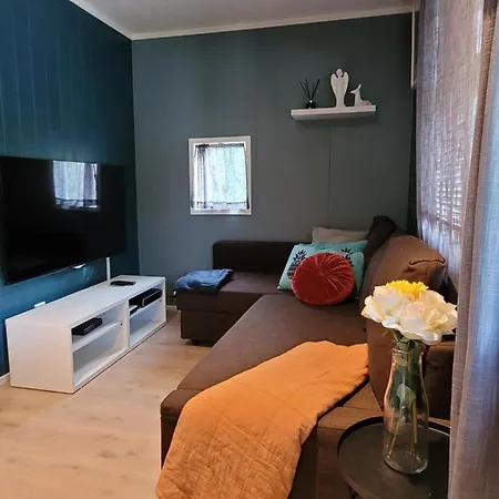 Friends & Family At Alpinlandsby/oyer Center *