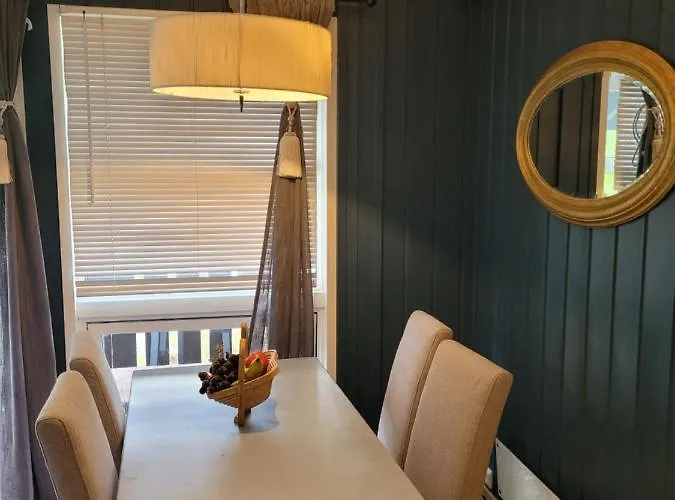 Friends & Family At Alpinlandsby/oyer Center Lägenhet