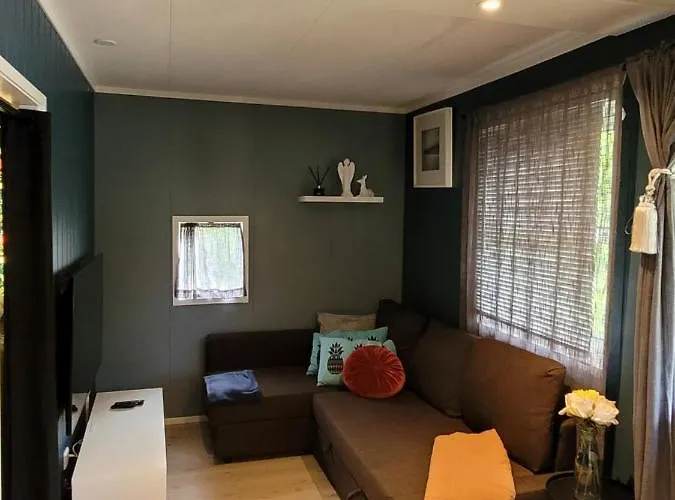 Friends & Family At Alpinlandsby/oyer Center Lägenhet *