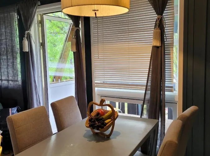 Friends & Family At Alpinlandsby/oyer Center *