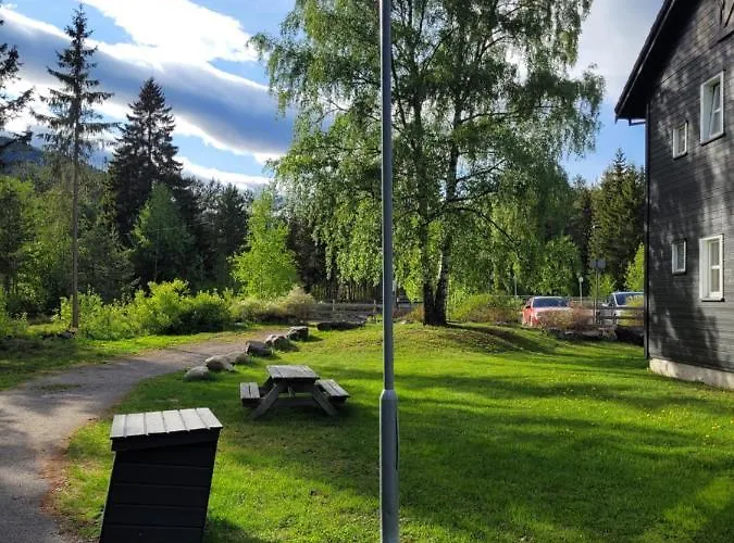 Friends & Family At Alpinlandsby/oyer Center *